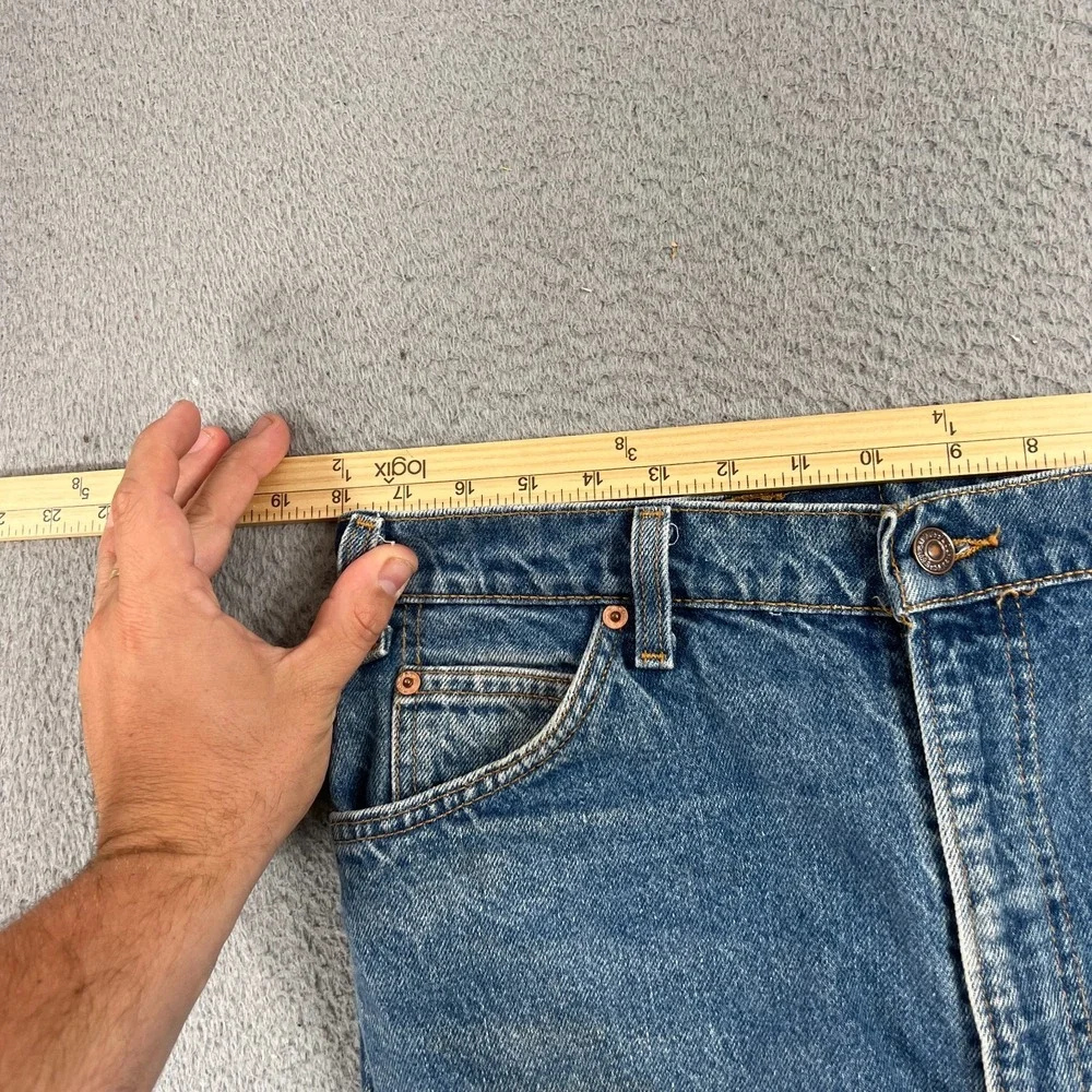 Levis note stains